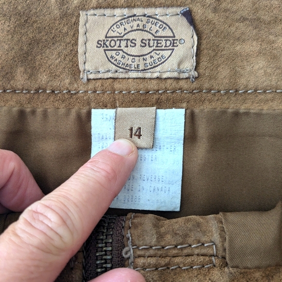 SKOTTS SUEDE Vintage Suede Skirt - Picture 3 of 6